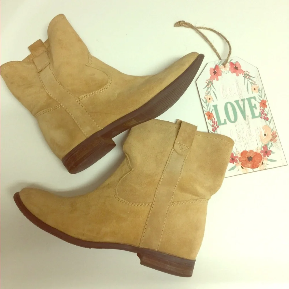 Vince Camuto Women's Tan Suede Ankle Booties Cowboy Western Boots Size 6.5